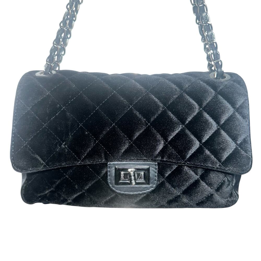 Italian Quilted Velvet and Leather Shoulder Bag Chain Strap Black
Luxury